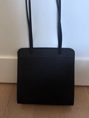 FANE Lisse Bag in Nubuck Leather